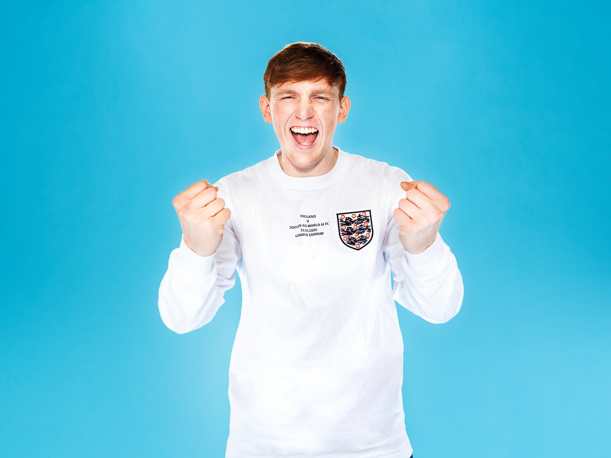 Ginges irritado jogando no Soccer Aid para UNICEF 2026