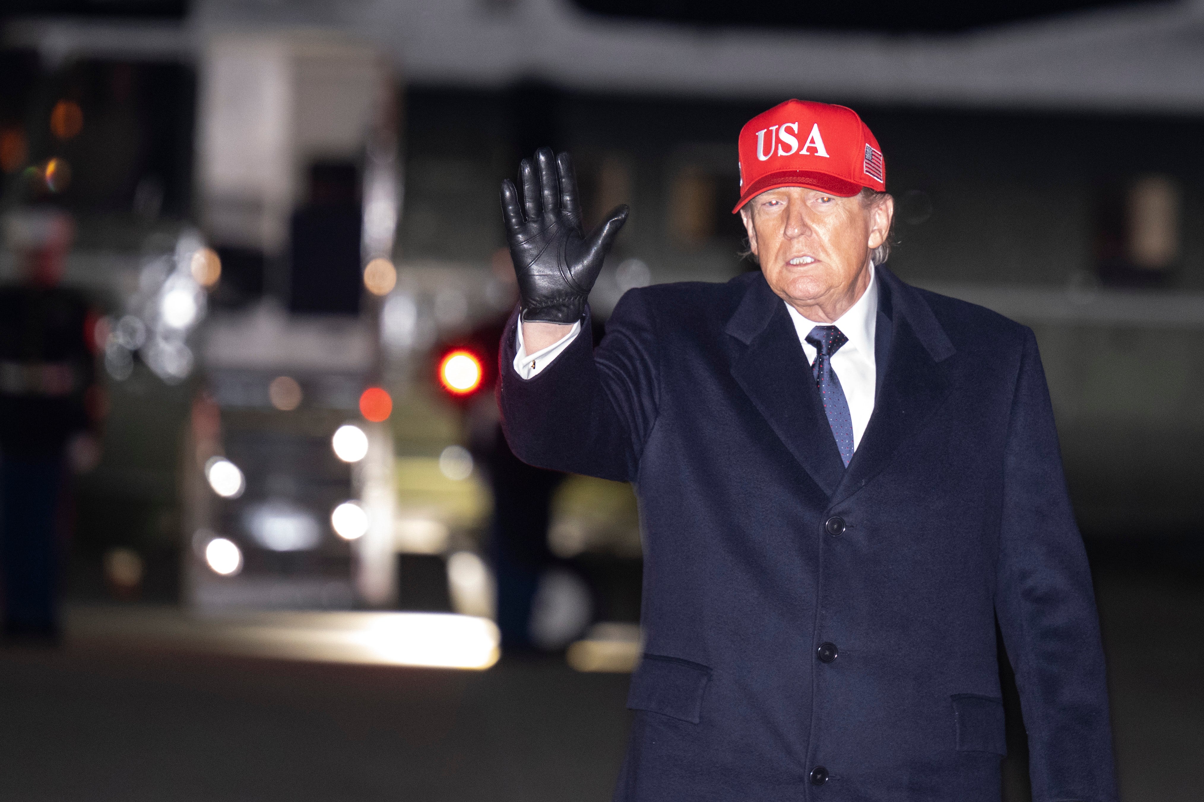 US President Donald Trump says it took Sir Keir 'too long' to change his mind