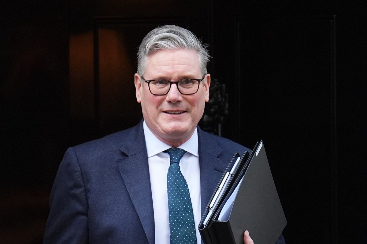 Embattled Starmer tells Labour MPs his leadership represents the &lsquo;mainstream majority&rsquo;