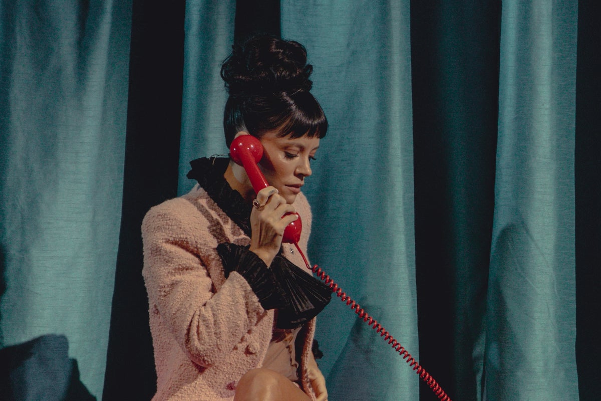 Lily Allen review, Glasgow: Pop star transforms cataclysmic hurt into something dazzling for her West End Girl tour – UK Times Lily Allen review, Glasgow: Pop star transforms cataclysmic hurt into something dazzling for her West End Girl tour – UK Times