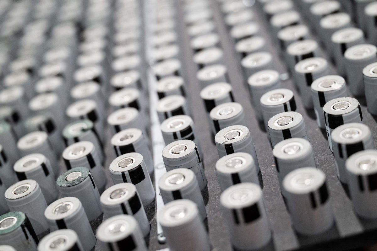 New type of lithium battery developed in China can double EV range – UK Times New type of lithium battery developed in China can double EV range – UK Times