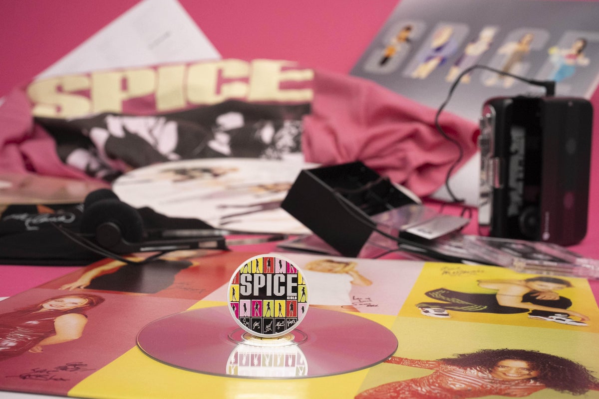 Royal Mint gives Spice Girls fans what they really, really want with new coins Royal Mint gives Spice Girls fans what they really, really want with new coins