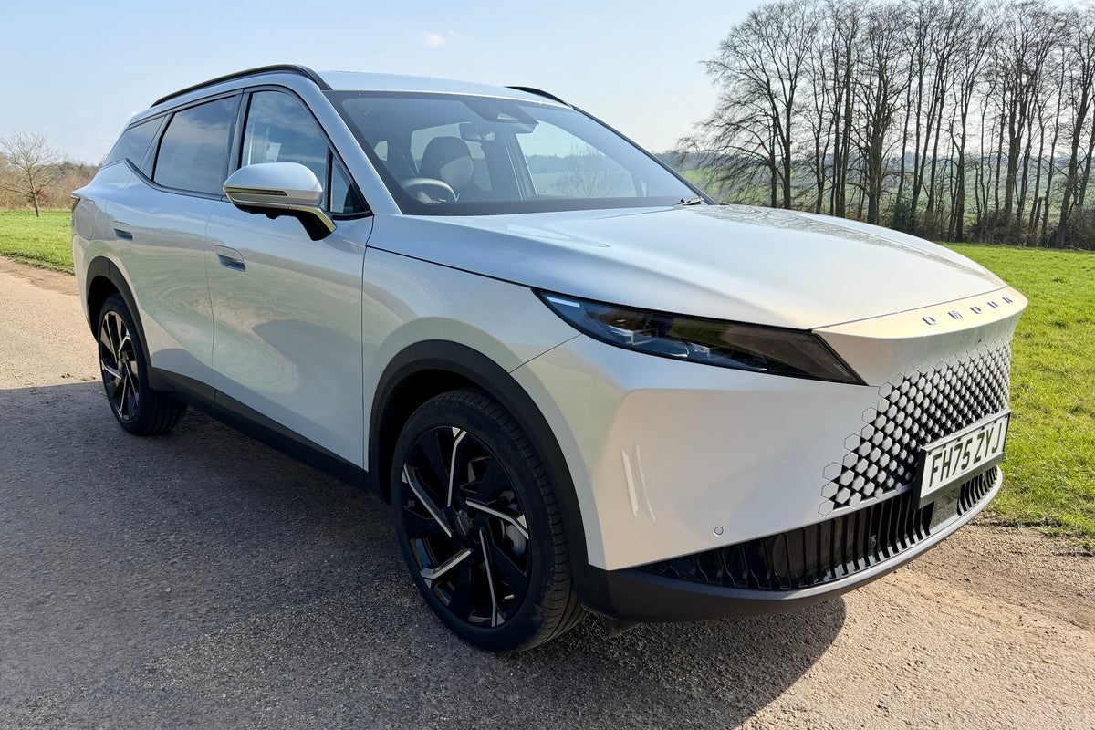 Omoda 7 SHS review: family-style plug-in hybrid SUV targets fashion-conscious buyers – UK Times Omoda 7 SHS review: family-style plug-in hybrid SUV targets fashion-conscious buyers – UK Times