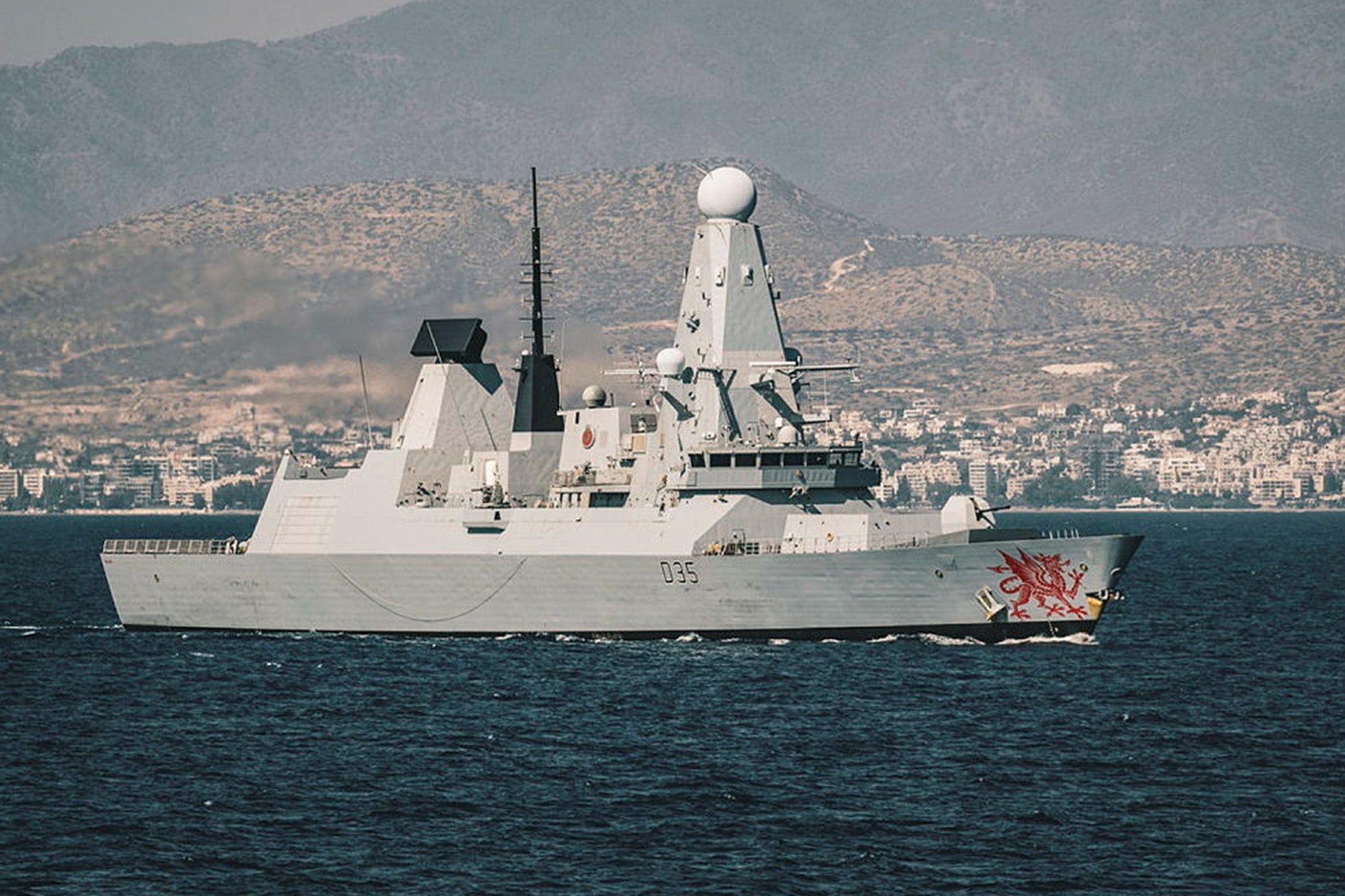 HMS Dragon sent to defend Cyprus