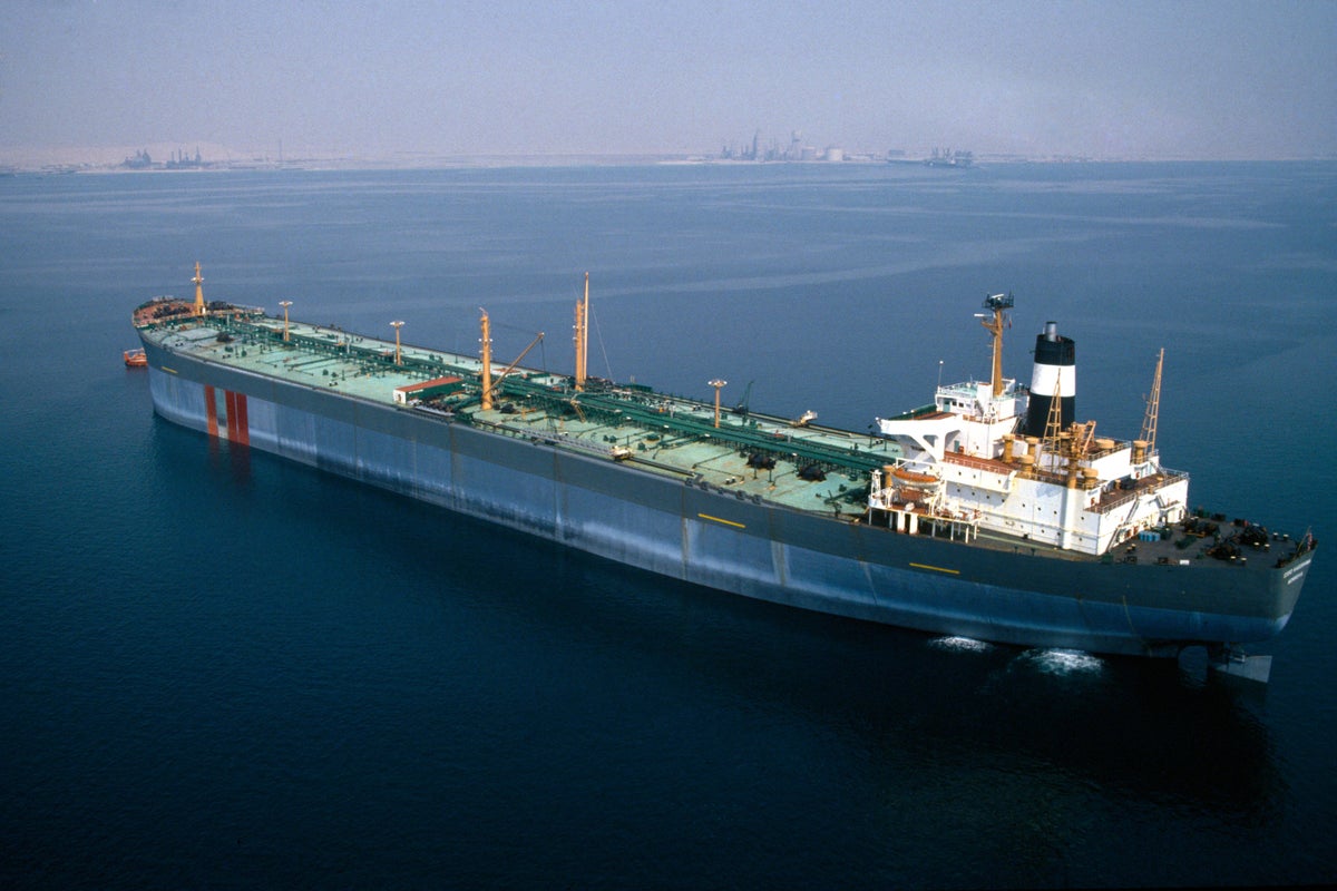 Calm returns to markets in Europe but oil prices climb higher on Iran war