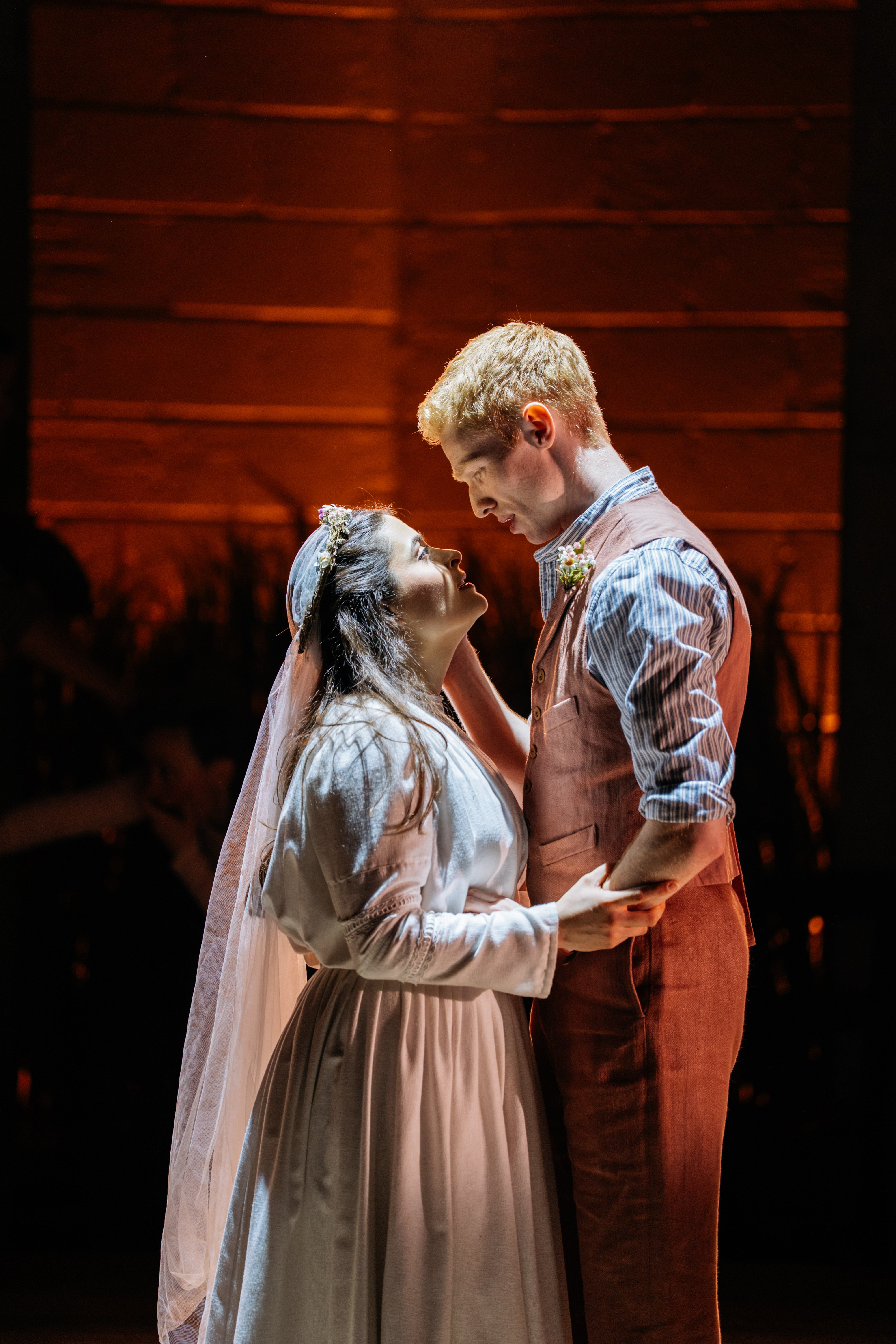 Yasemin Özdemir & Peter Devlin in 'Our Town'