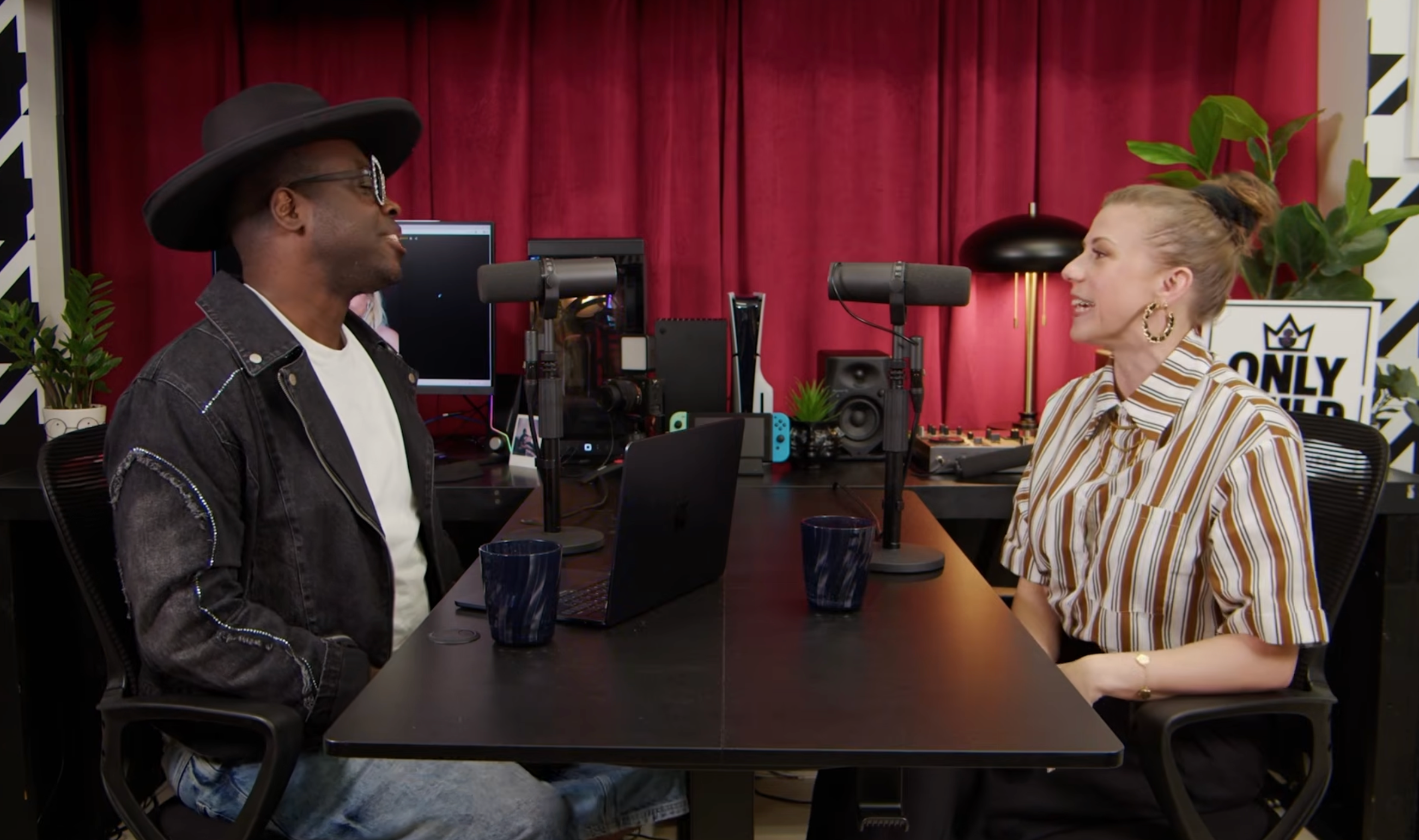 Jodie Sweetin (a destra) ha detto che lei e Candace Cameron Bure 