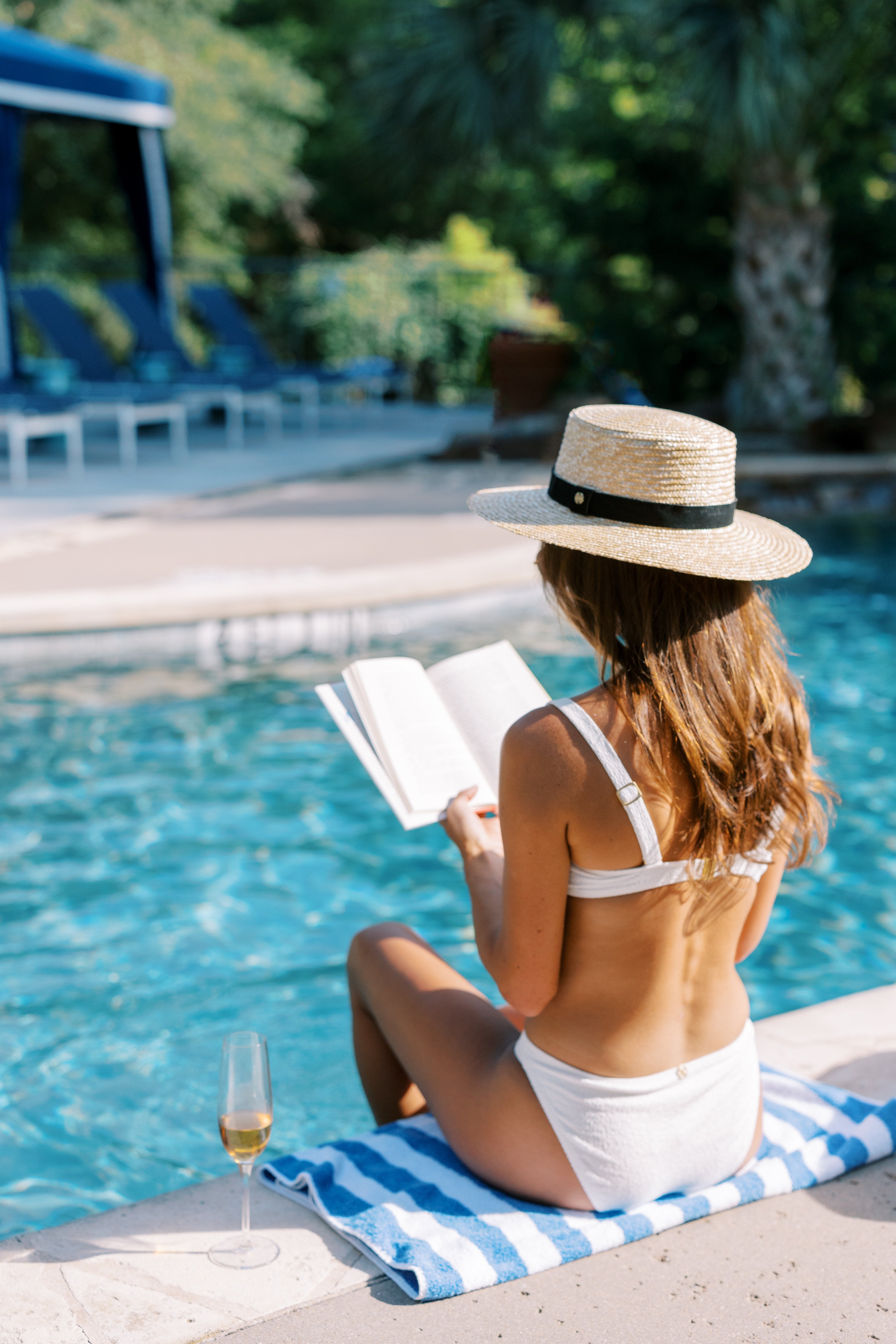 At the Silent Shores Reading Retreat guests enjoy itineraries with dedicated reading blocks