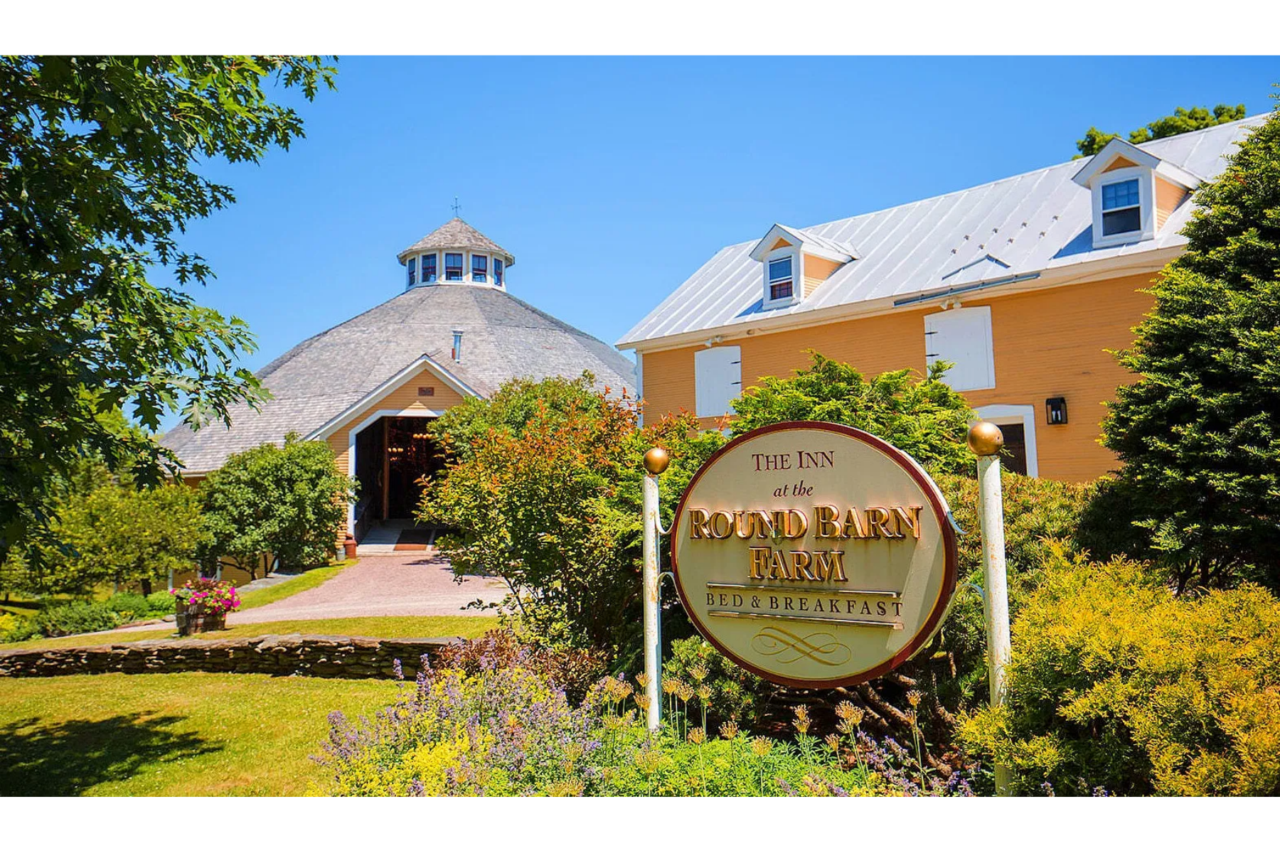 The Inn at the Round Barn Farm is the charming venue for a holiday-season book retreat