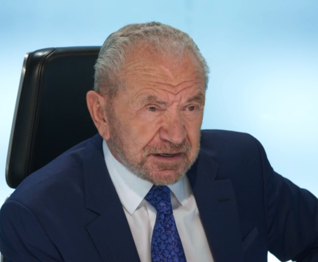 Lord Sugar è rimasto furioso per la performance dei candidati nell'ultimo episodio di 