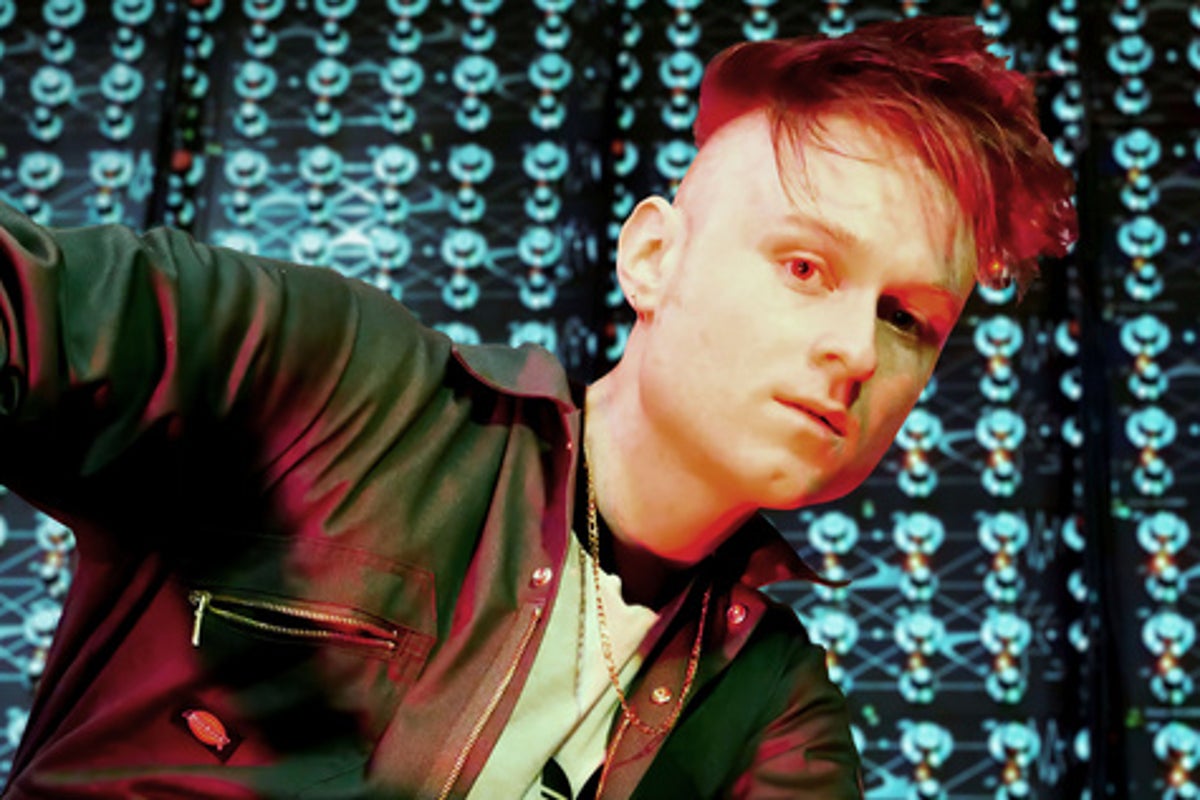 LOOK MUM NO COMPUTER, ‘Eins, Zwei, Drei’ review – This year’s UK Eurovision entry is a big heterosexual racket – UK Times LOOK MUM NO COMPUTER, ‘Eins, Zwei, Drei’ review – This year’s UK Eurovision entry is a big heterosexual racket – UK Times