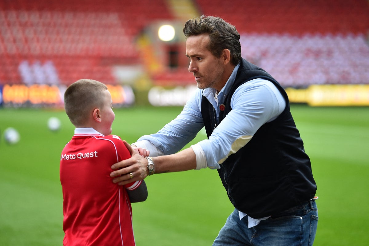 Wrexham v Chelsea live: Hollywood owners hope for FA Cup upset against Premier League giants 