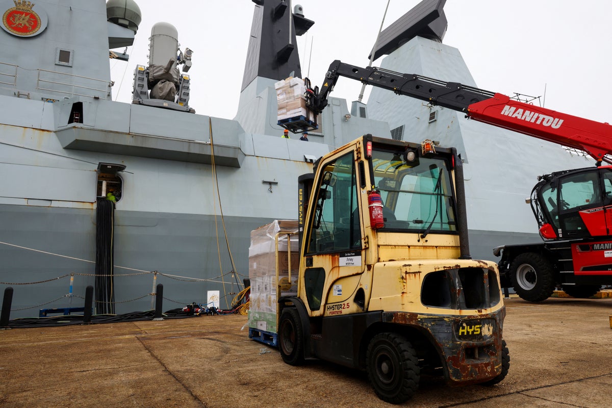Defence Secretary Gives HMS Dragon Update Ahead Of Iran War Deployment defence-secretary-gives-hms-dragon-update-ahead-of-iran-war-deployment