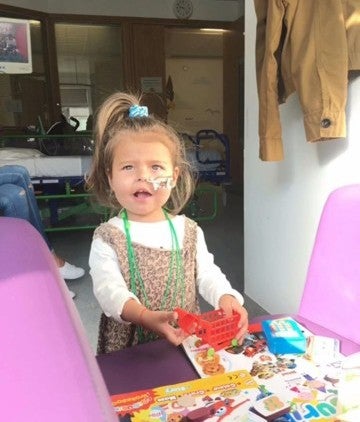 Jennifer was trained to administer dialysis to Bay from home