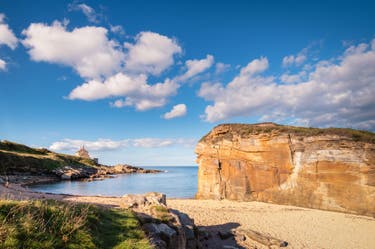 <p>Hidden haven Rumbling Kern is set within a rocky cove </p>