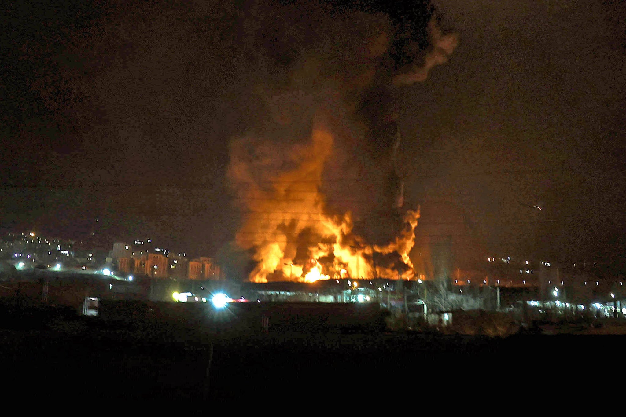 Oil prices latest: Energy boss fears ‘white knuckle ride’ as fuel costs soar