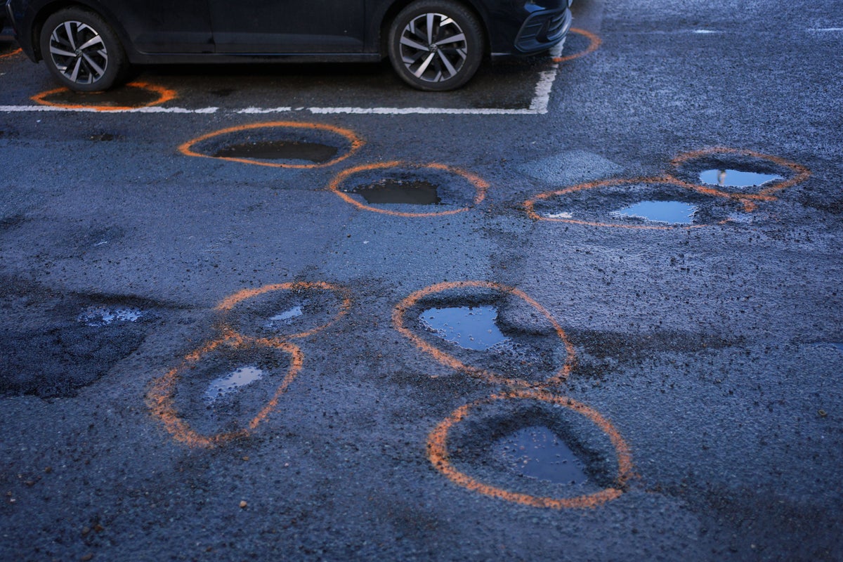 Pothole crisis branded a ‘national disgrace’ as repair bill hits £18.6 billion – UK Times Pothole crisis branded a ‘national disgrace’ as repair bill hits £18.6 billion – UK Times