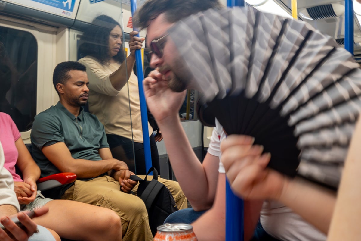 Science shows that hotter weather results in more commuter complaints