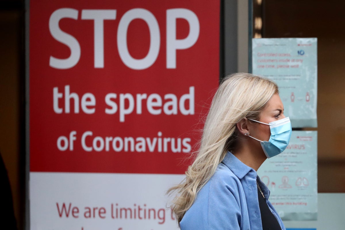 New Covid strain that could evade protection from vaccine found in UK