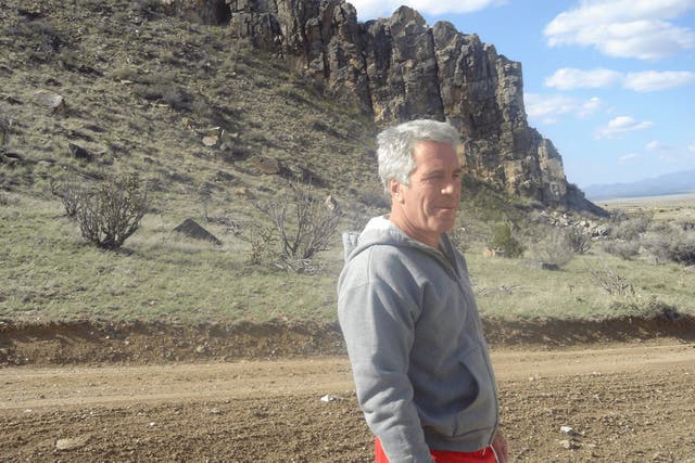 <p>Jeffrey Epstein compró Zorro Ranch en Nuevo México en 1993</p>