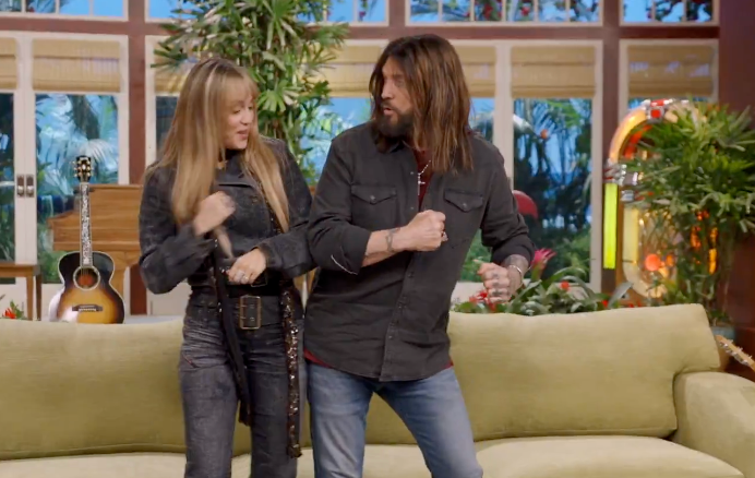 Miley Cyrus e suo padre Billy Ray hanno condiviso un dolce momento nel teaser trailer