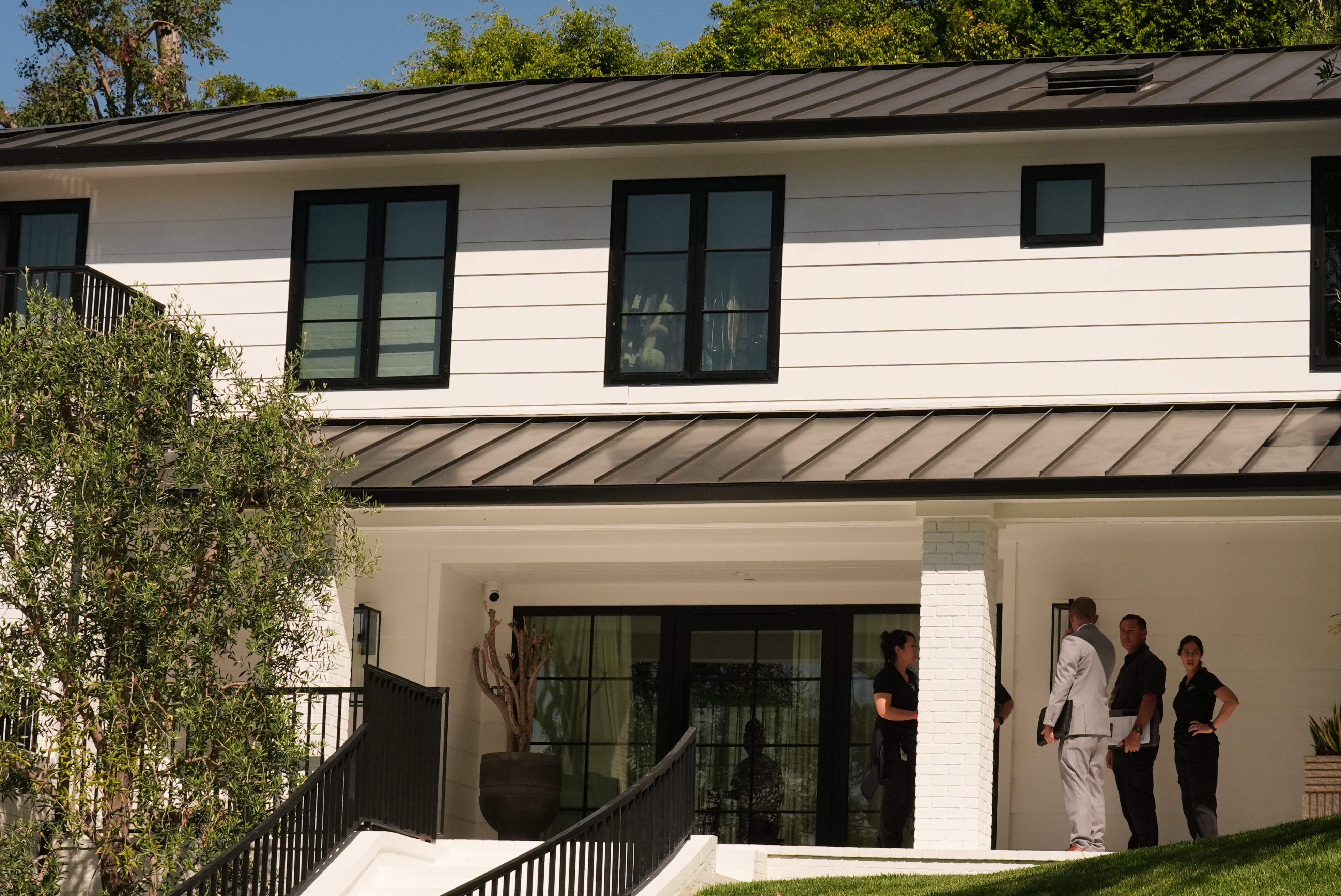 RIHANNA-DISPAROS-CASA