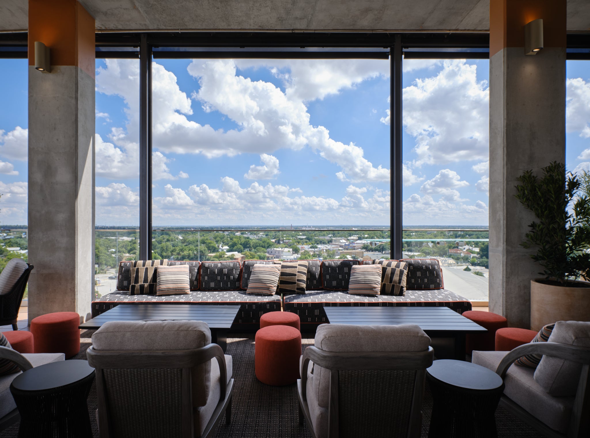 The hotel’s restaurants offers panoramic views of the city and great tataki
