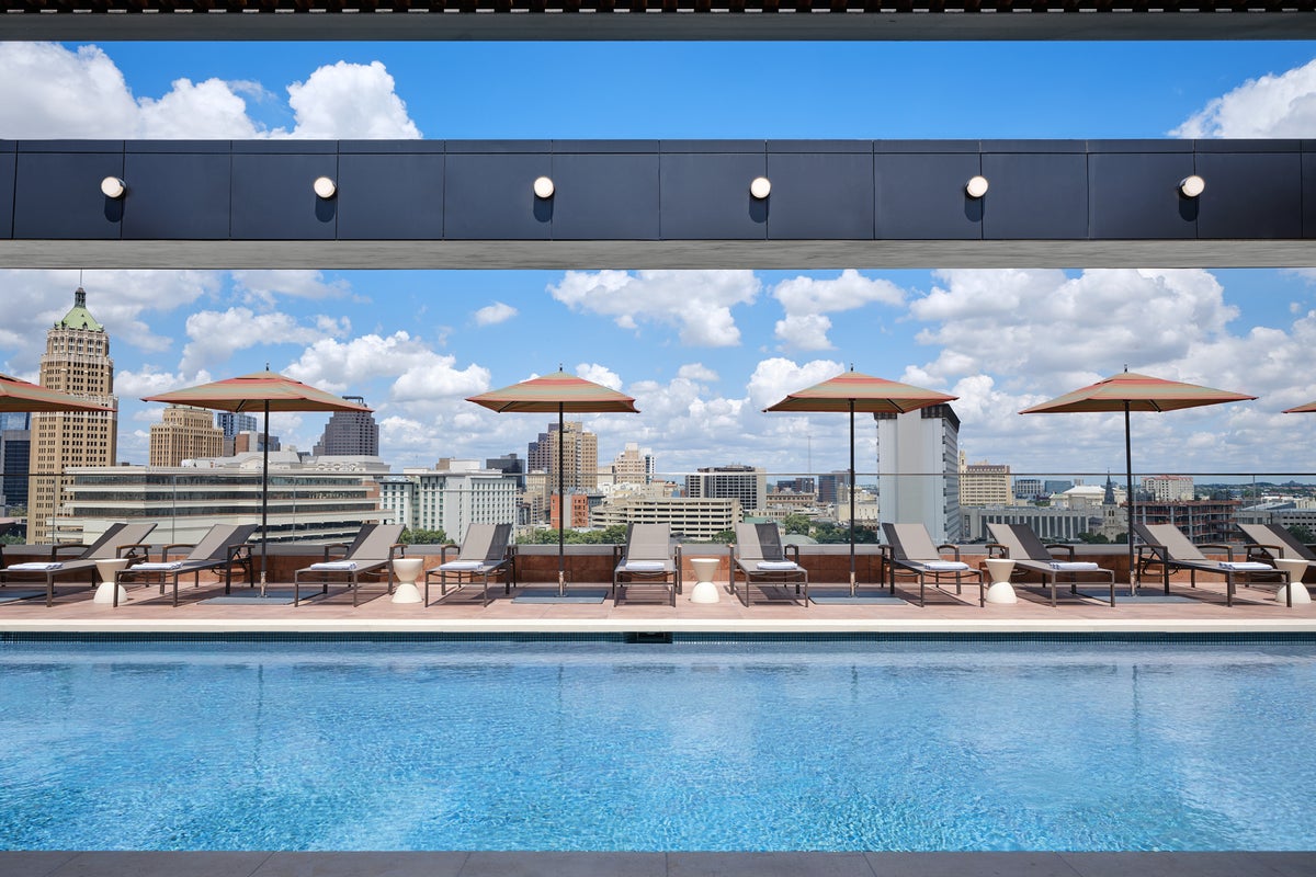 This slick new San Antonio hotel puts you in easy reach of the Texan city’s sights