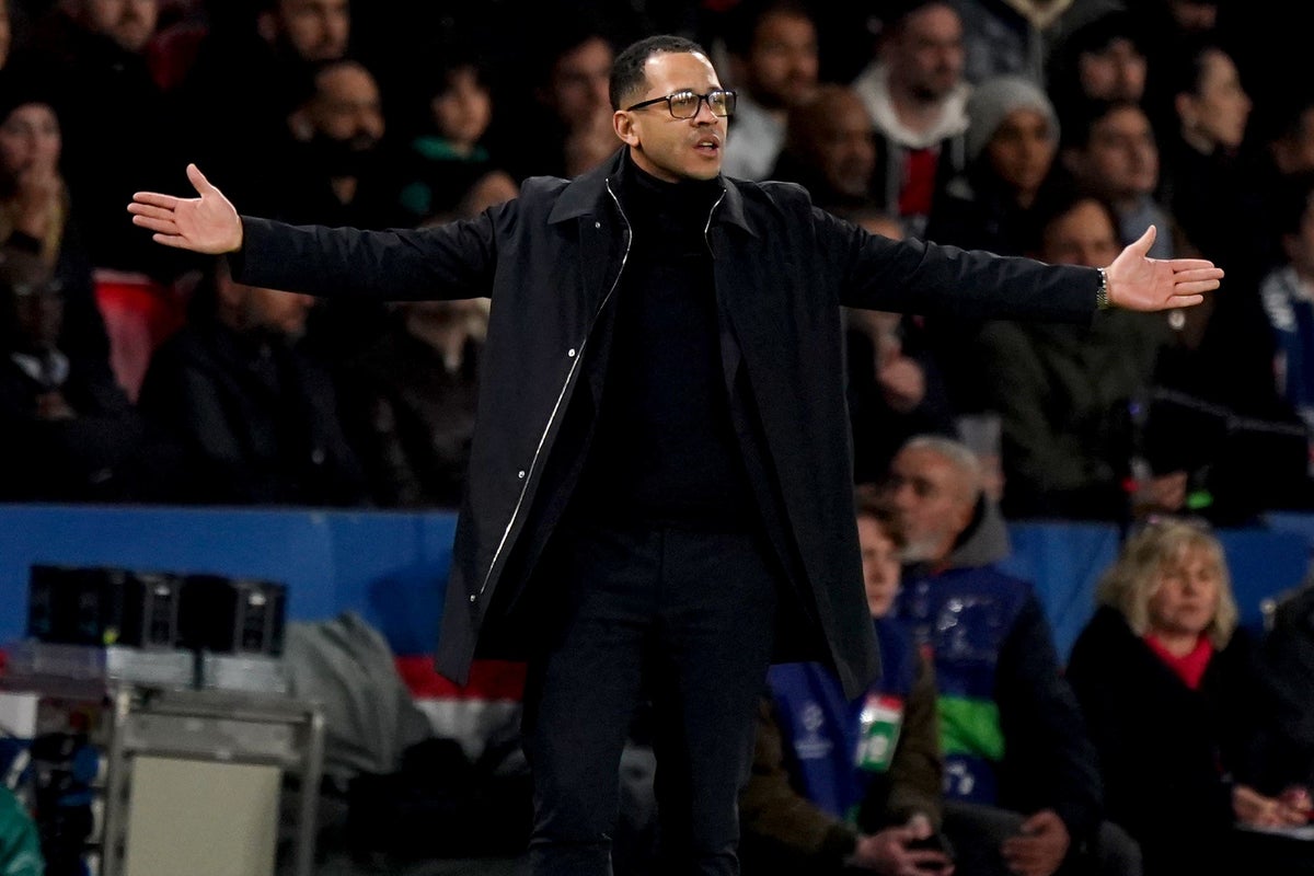 Liam Rosenior admits Chelsea paid price for &lsquo;crazy&rsquo; end to first leg at PSG
