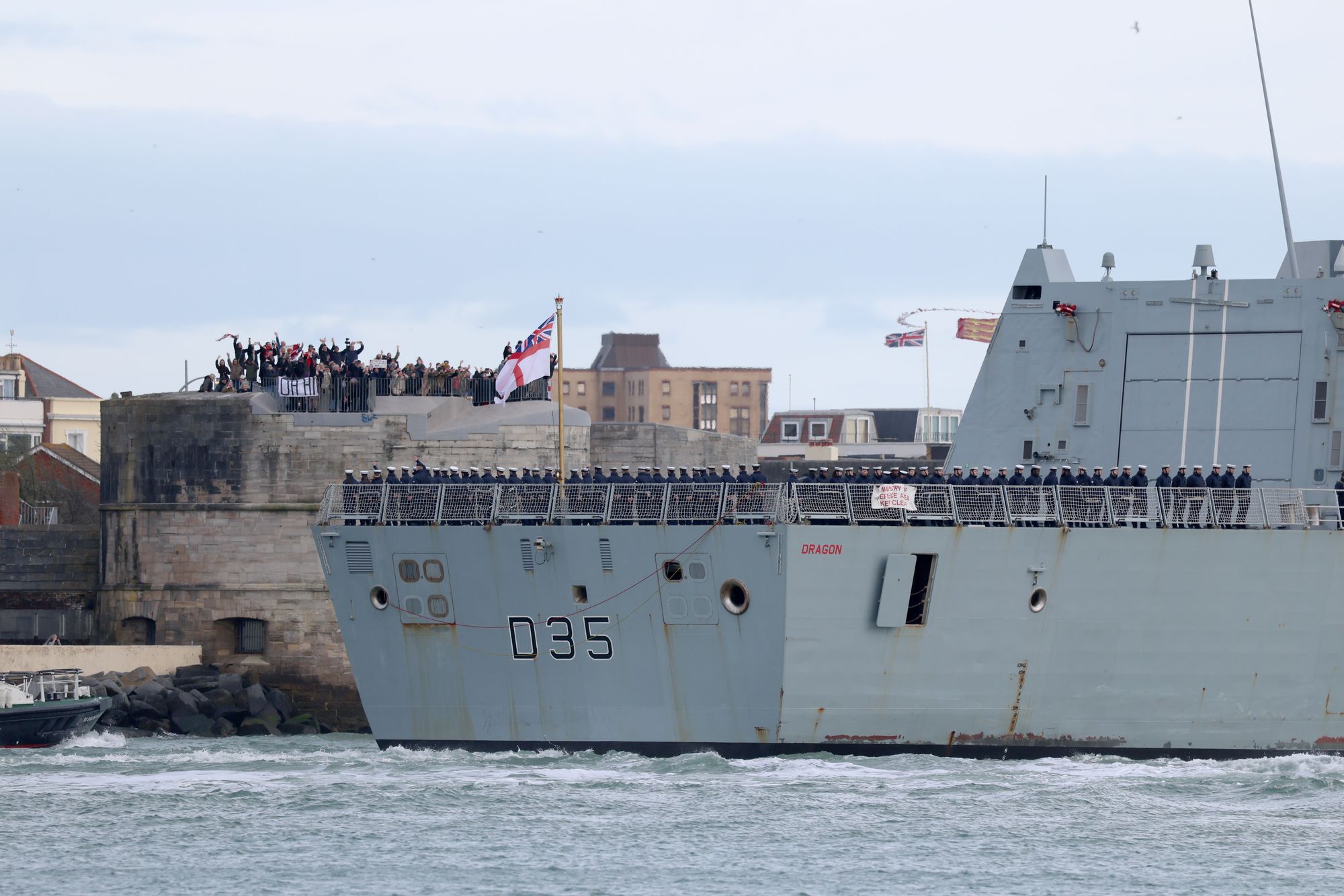 HMS Dragon finally leaving Portsmouth for Cyprus