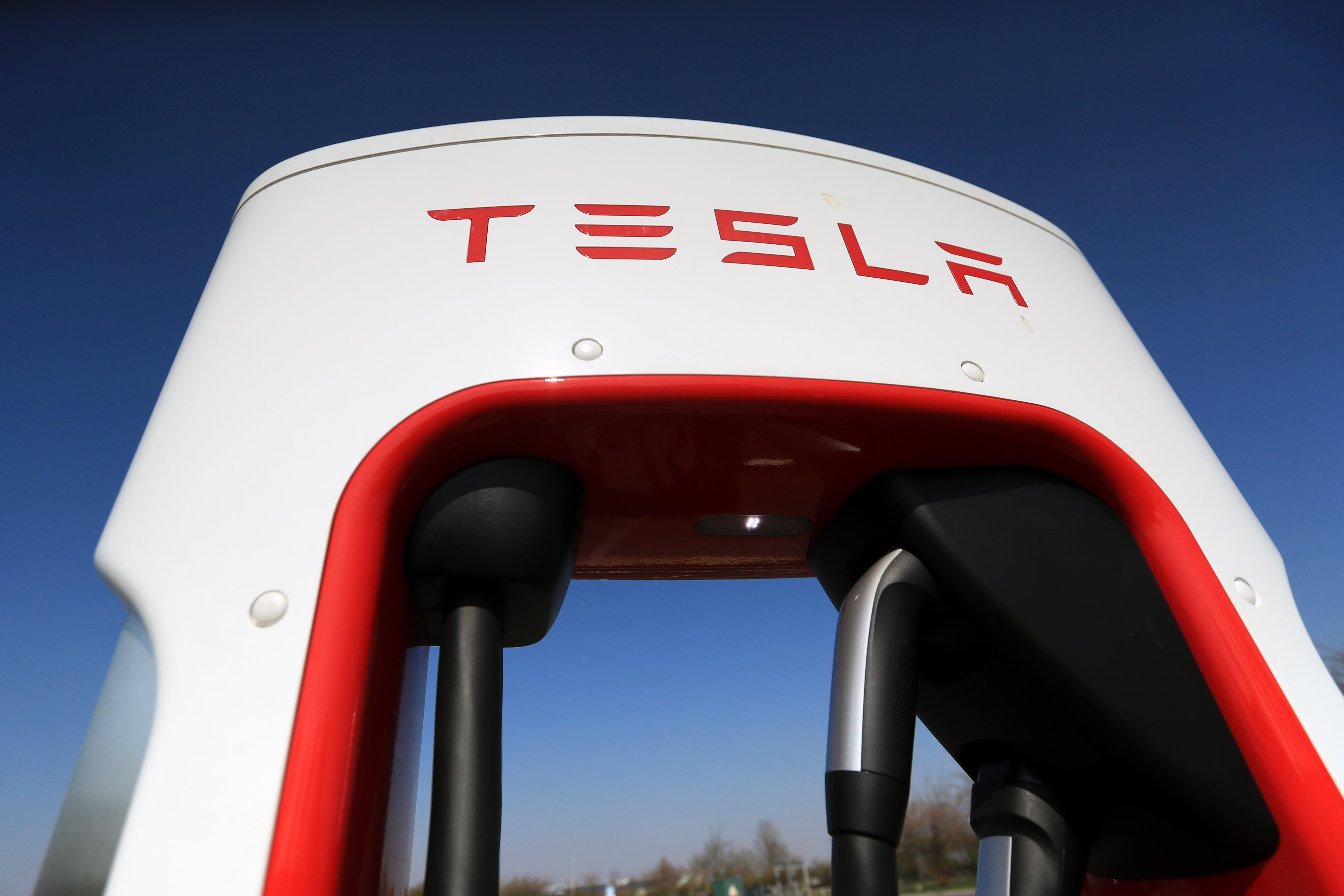 independent.co.uk - Anna Wise - Elon Musk's Tesla wins approval to supply electricity to British households