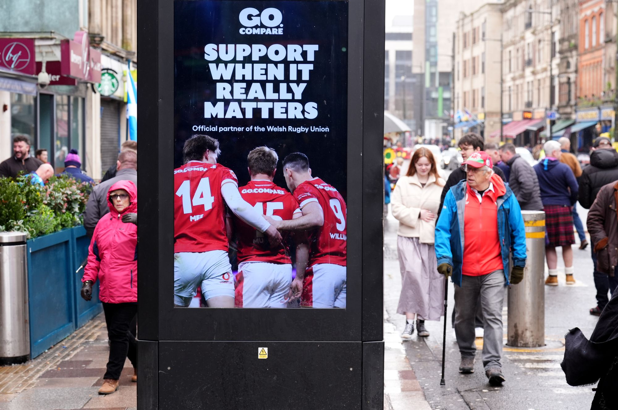 Wales will hope to count on their home support as Italy visit in the final round of the Six Nations