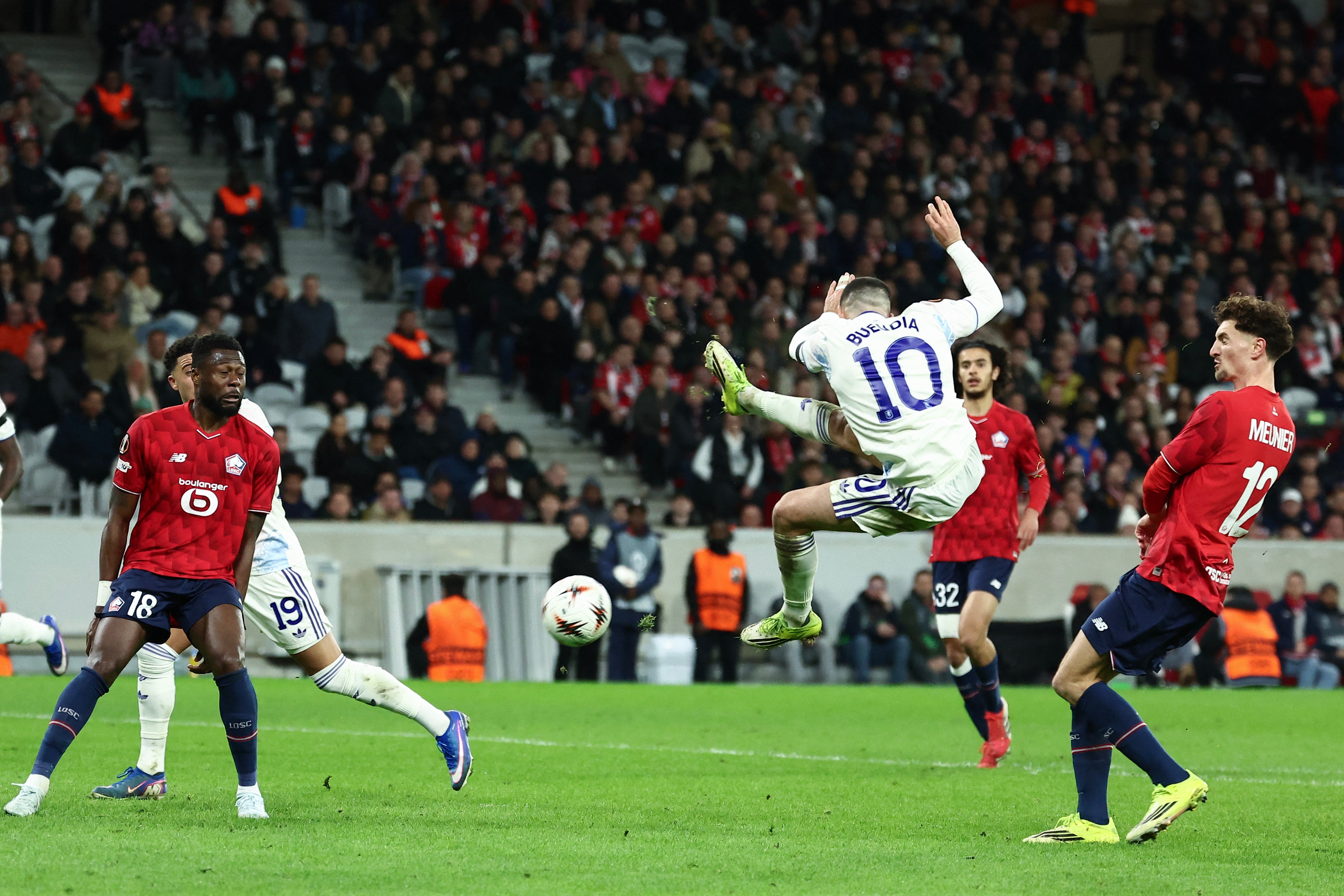 Villa head into the second leg with an advantage