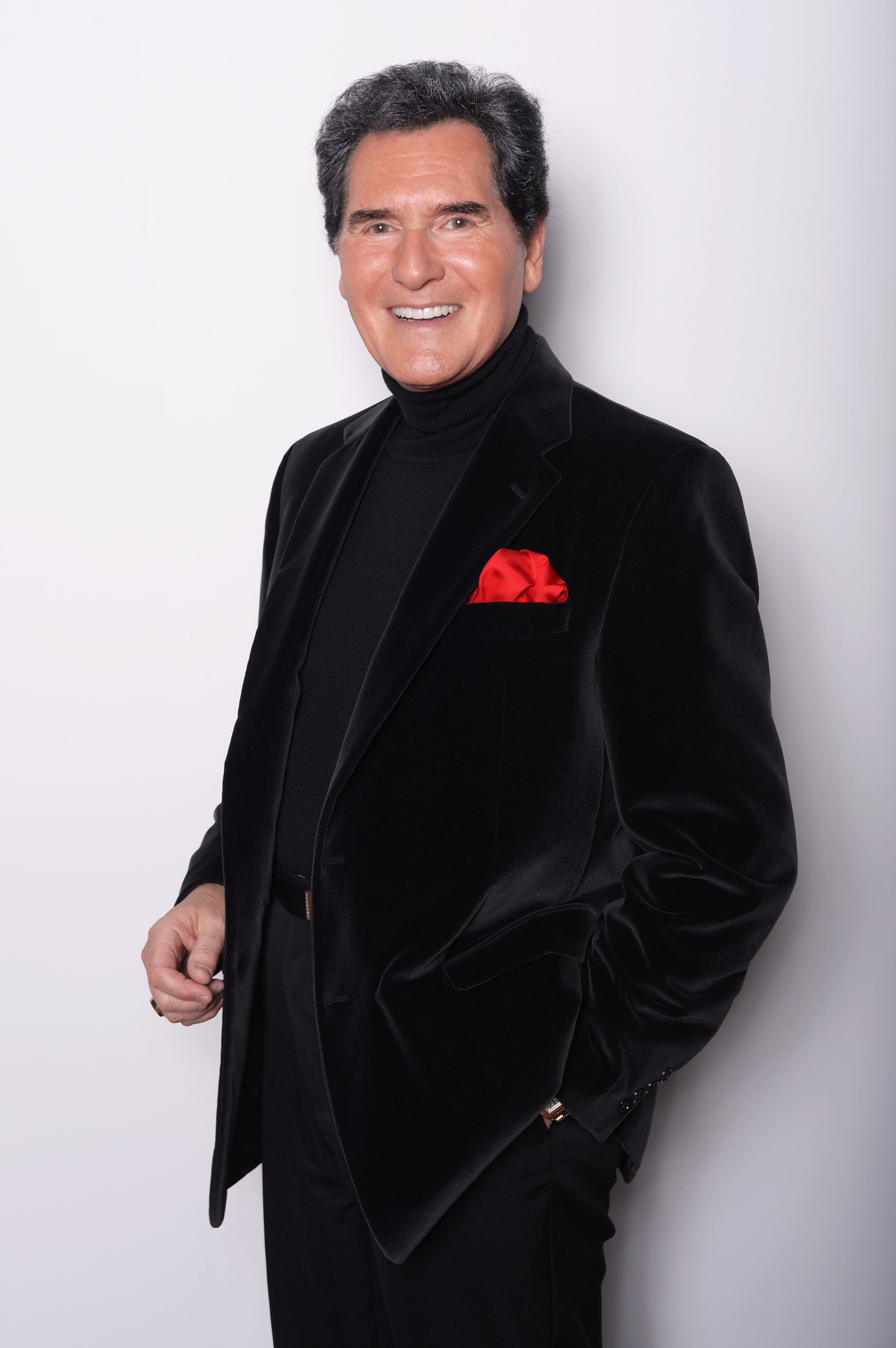 Legendary newscaster Ernie Anastos has died aged 82