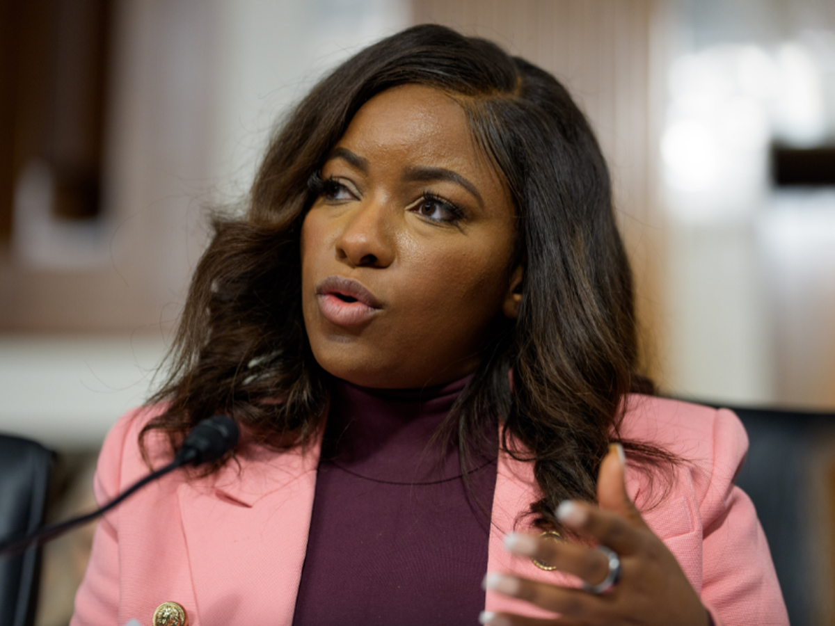 Fugitive fake cop killed by SWAT team previously worked security for Jasmine  Crockett: report | The Independent