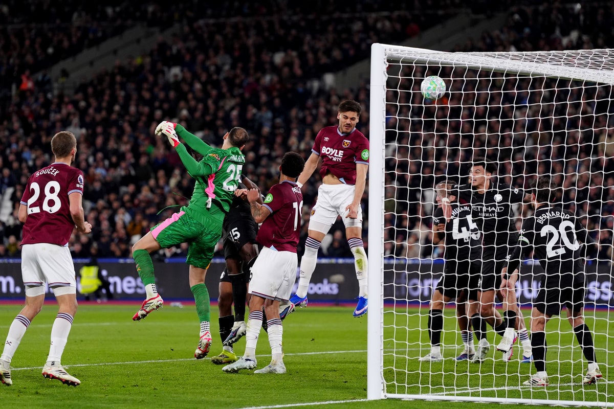 Man City watch Premier League title bid falter after being held by West Ham