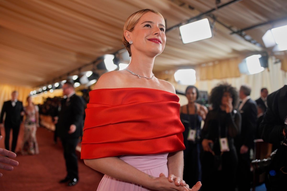 Jessie Buckley wins the best actress Oscar for tear-jerking ‘Hamnet’ performance – UK Times