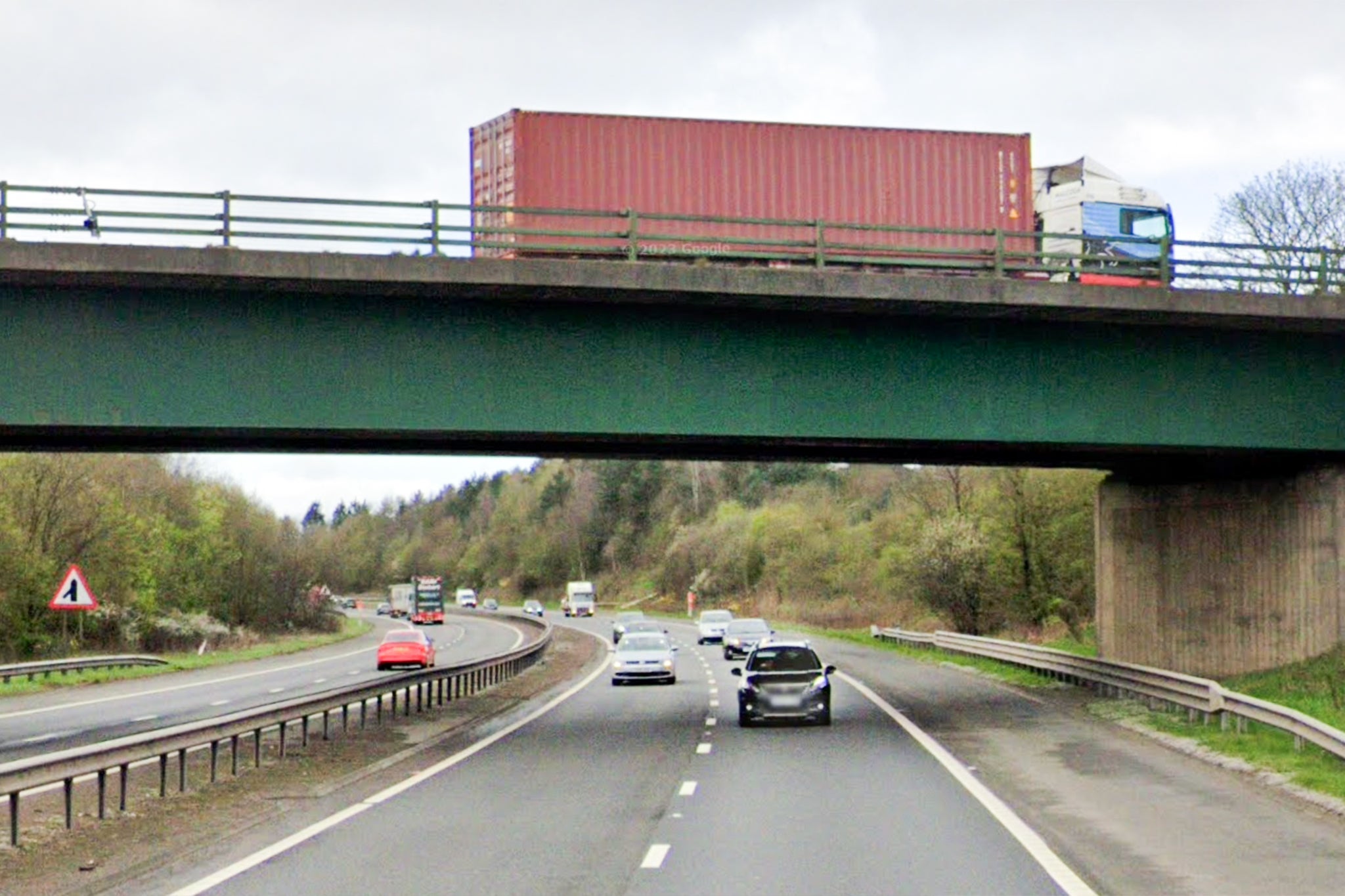 Five taken to hospital after 15-vehicle crash on motorway