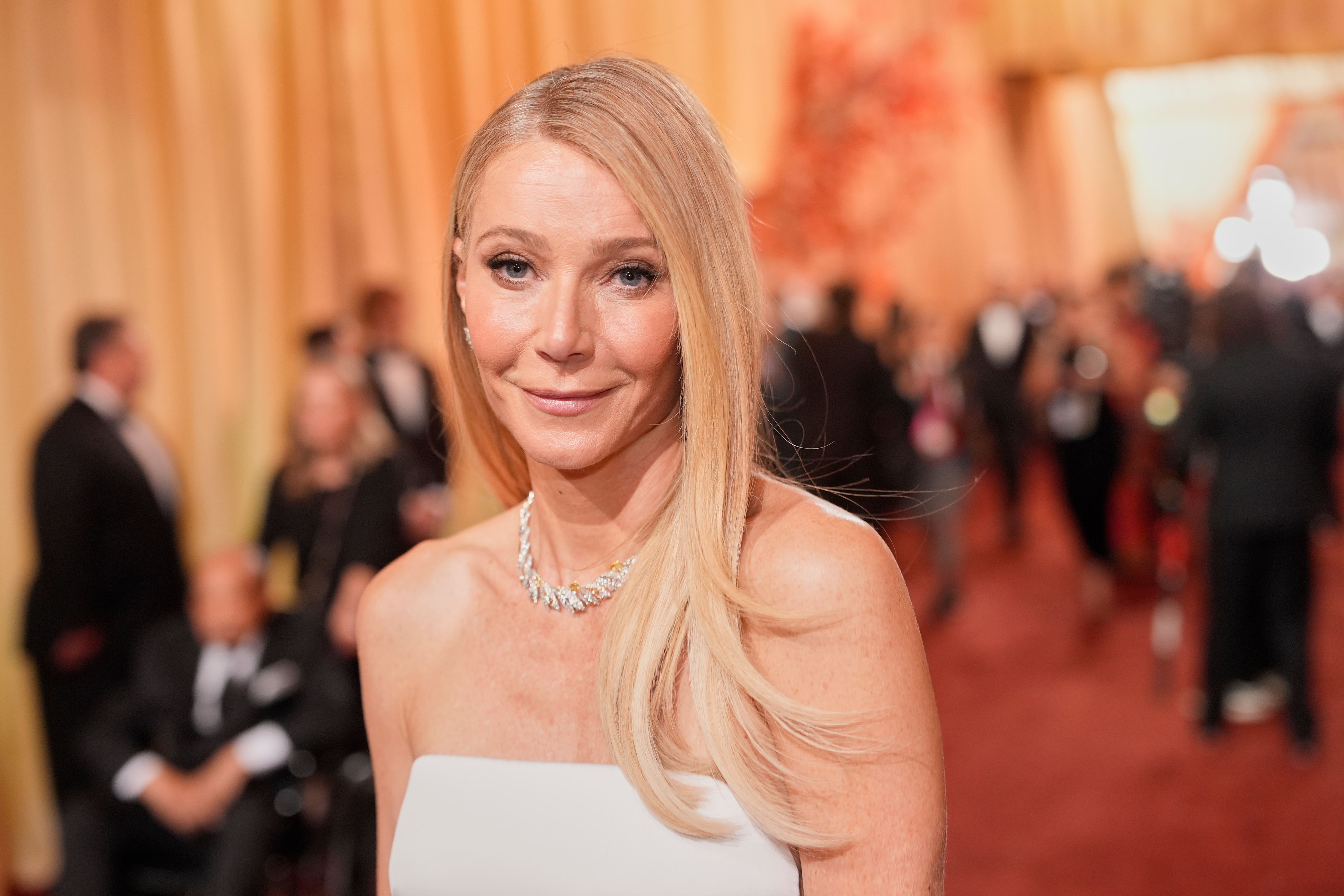 Gwyneth Paltrow's Oscars looks throughout the years | The Independent