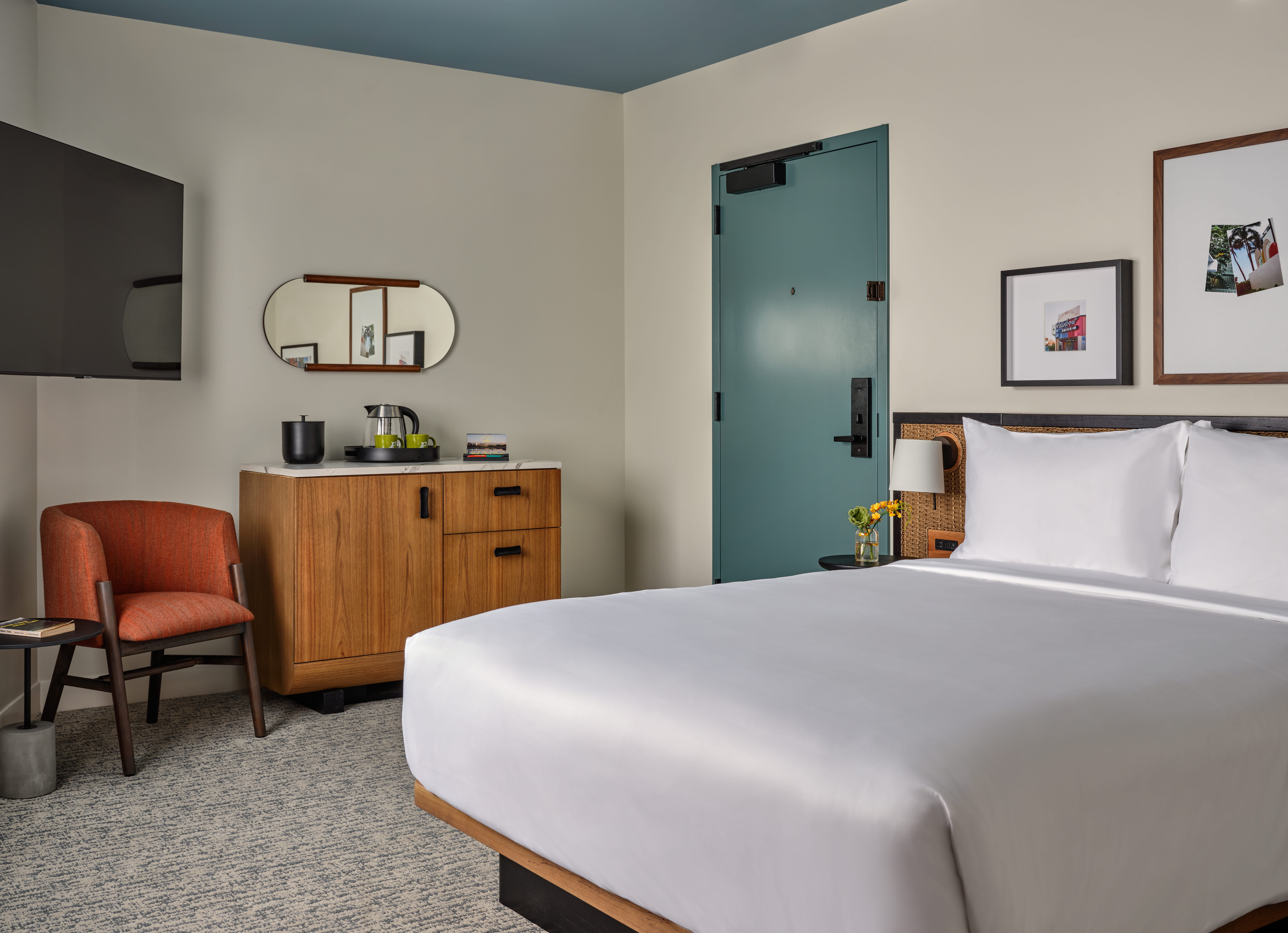 Romer House Waikiki is offering an all-in spring deal that includes a $150 dining credit