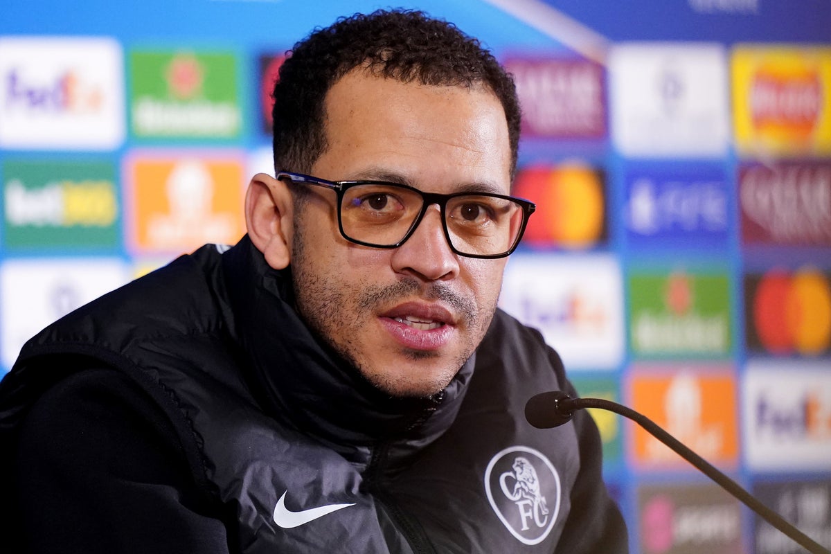 Liam Rosenior says Chelsea yet to decide whether to repeat huddle routine