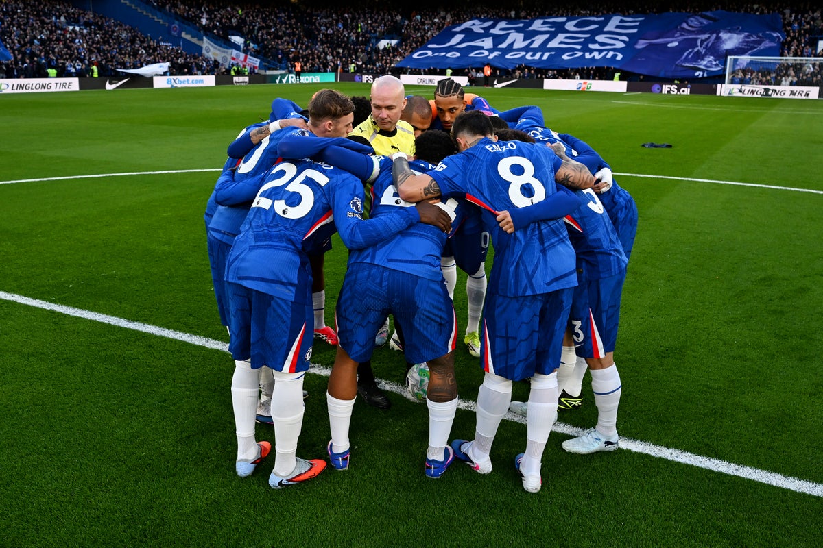 Chelsea to make ‘decision’ on pre-match huddle after farcical referee debacle – UK Times Chelsea to make ‘decision’ on pre-match huddle after farcical referee debacle – UK Times