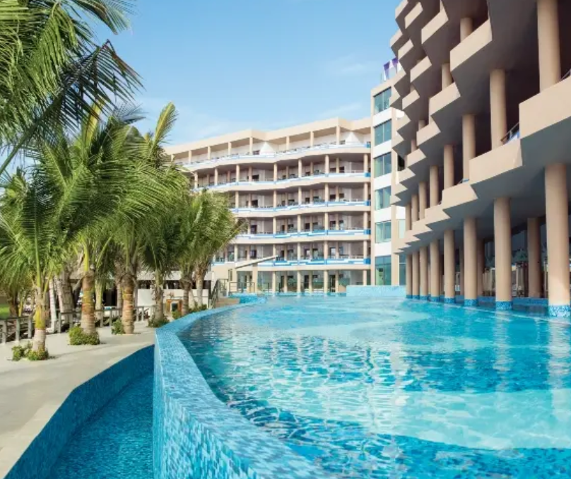 El Dorado Seaside Suites has sea-facing pools and a money-off deal via a code