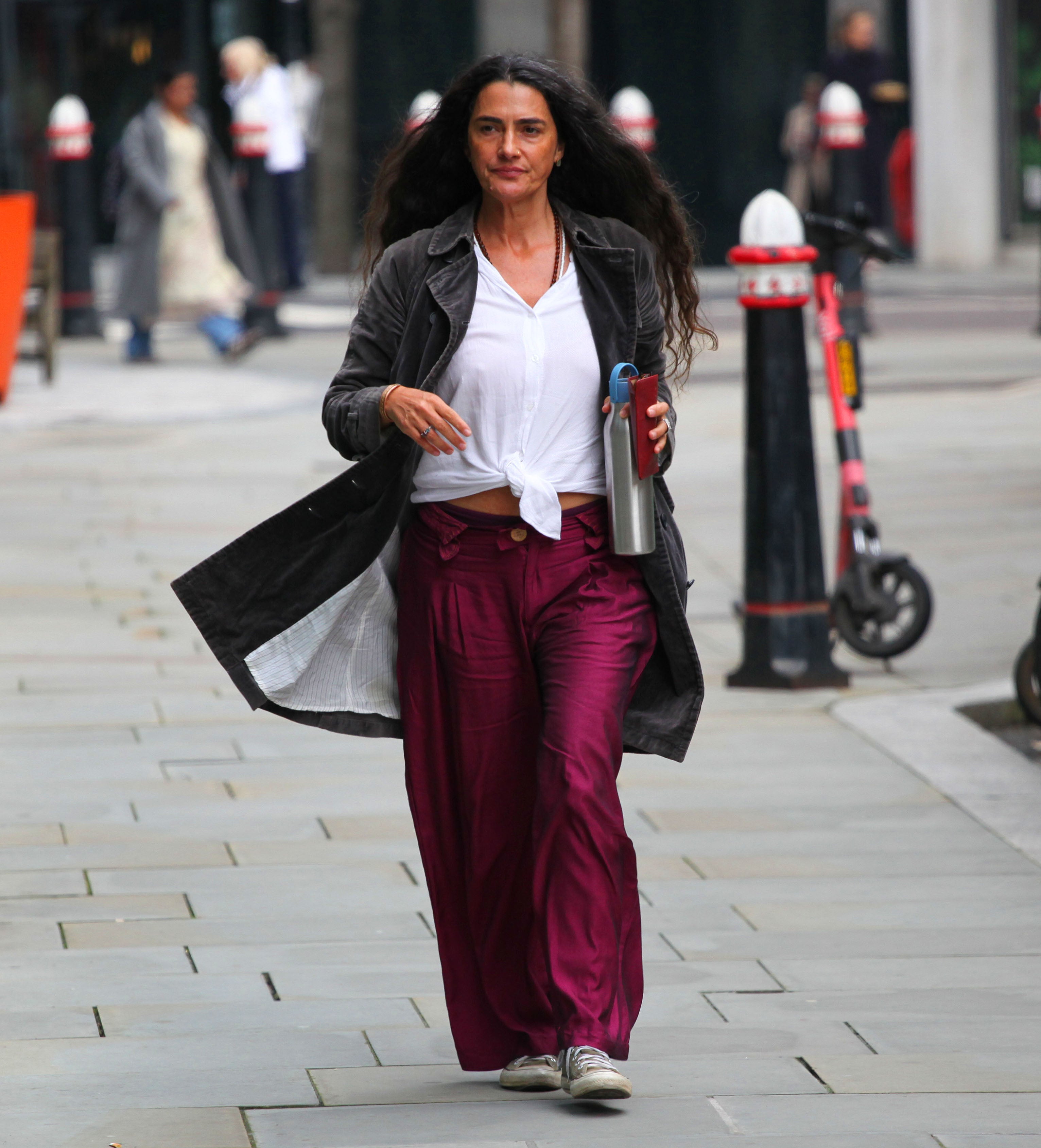 Oga teacher and doula Gabriela Teixeira before the Supreme Court during dispute with Amir Moaven