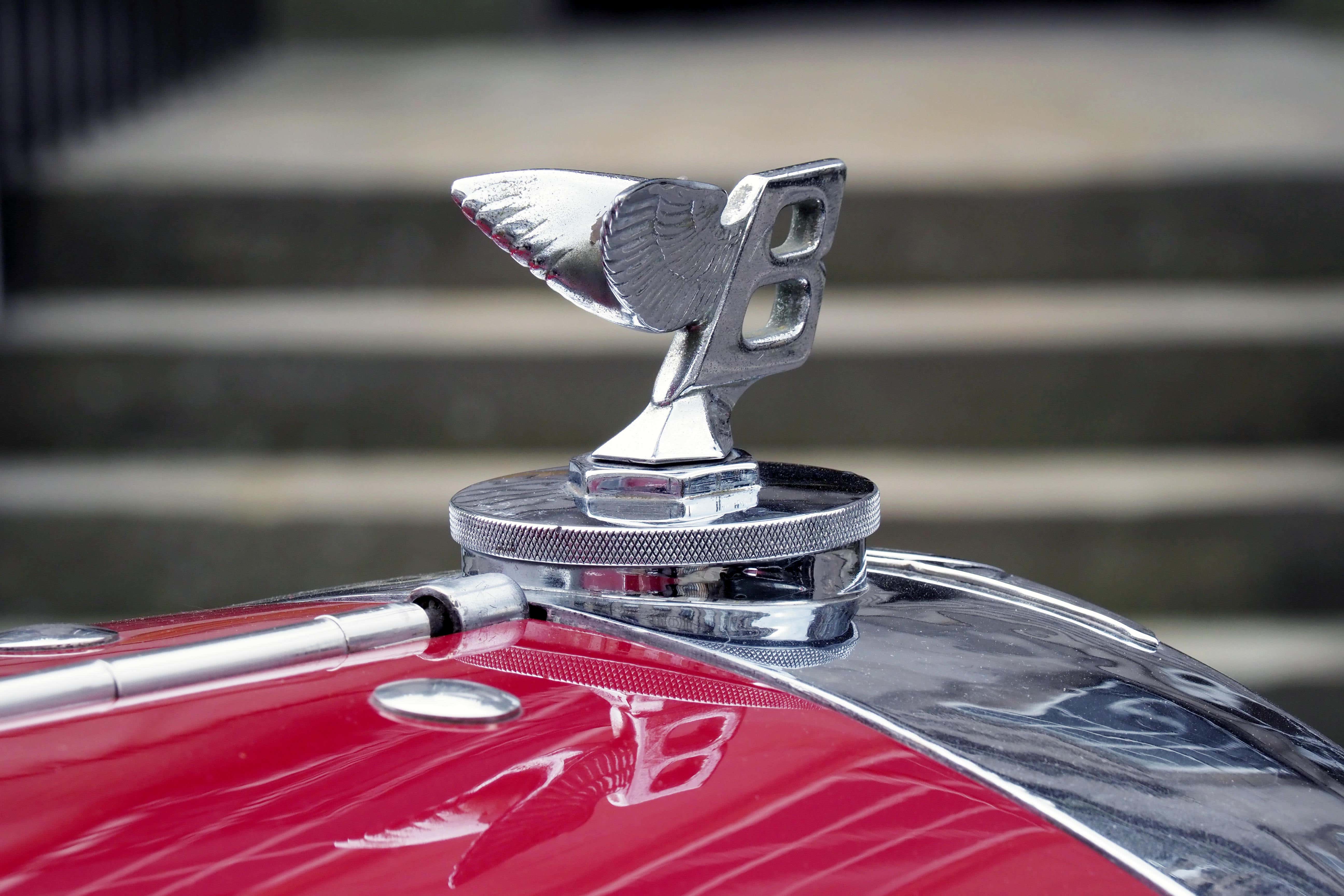 Luxury carmaker Bentley has warned around 275 jobs are at risk as part of a company restructure