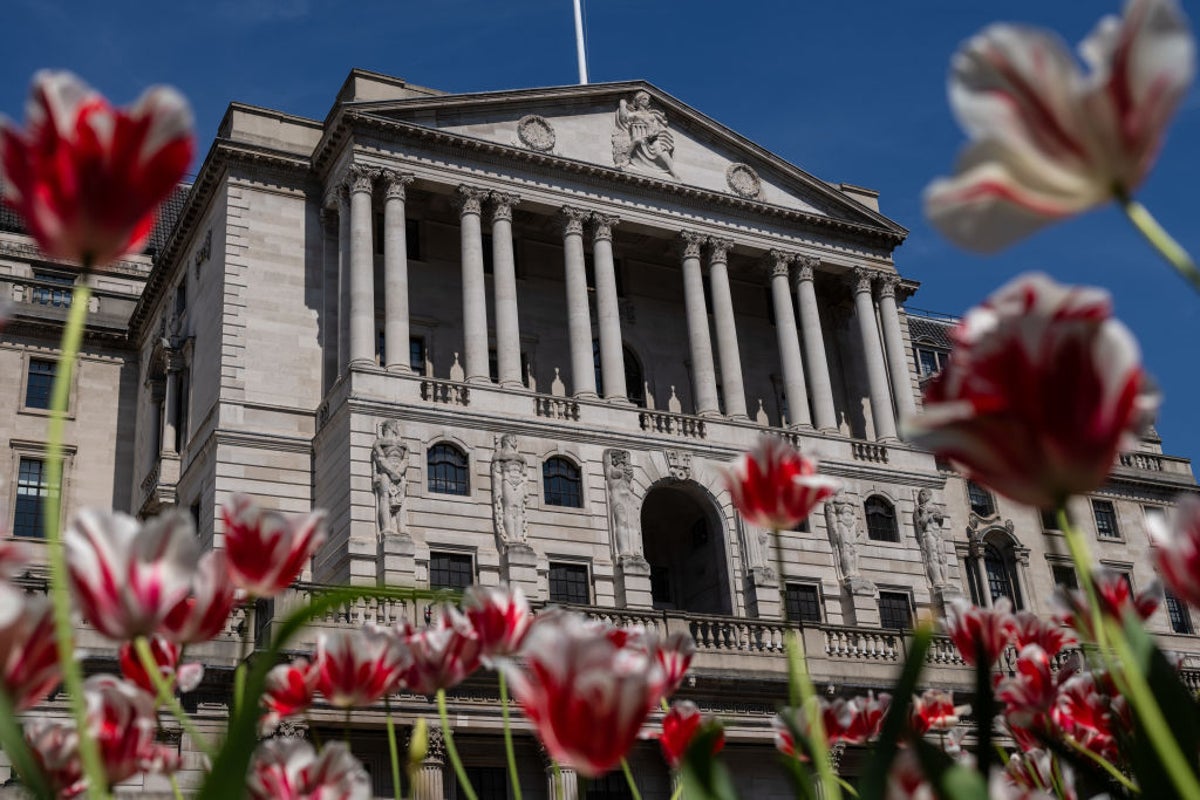 Bank of England unanimously votes to press pause on interest rates as Iran worries grow – UK Times Bank of England unanimously votes to press pause on interest rates as Iran worries grow – UK Times