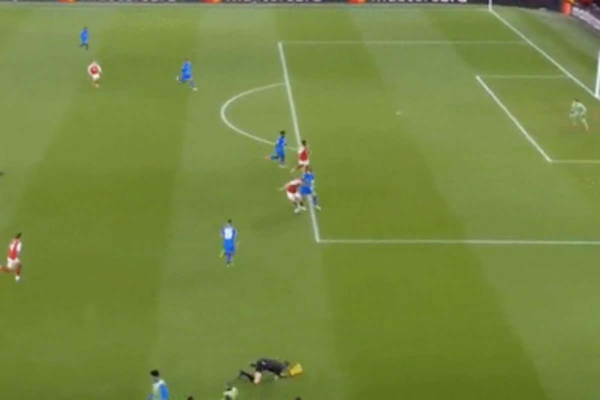 Linesman tumbles onto pitch after crashing into substitute in Arsenal’s Champions League clash Linesman tumbles onto pitch after crashing into substitute in Arsenal’s Champions League clash
