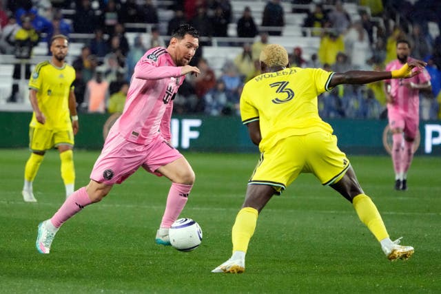 MESSI-900 GOLES