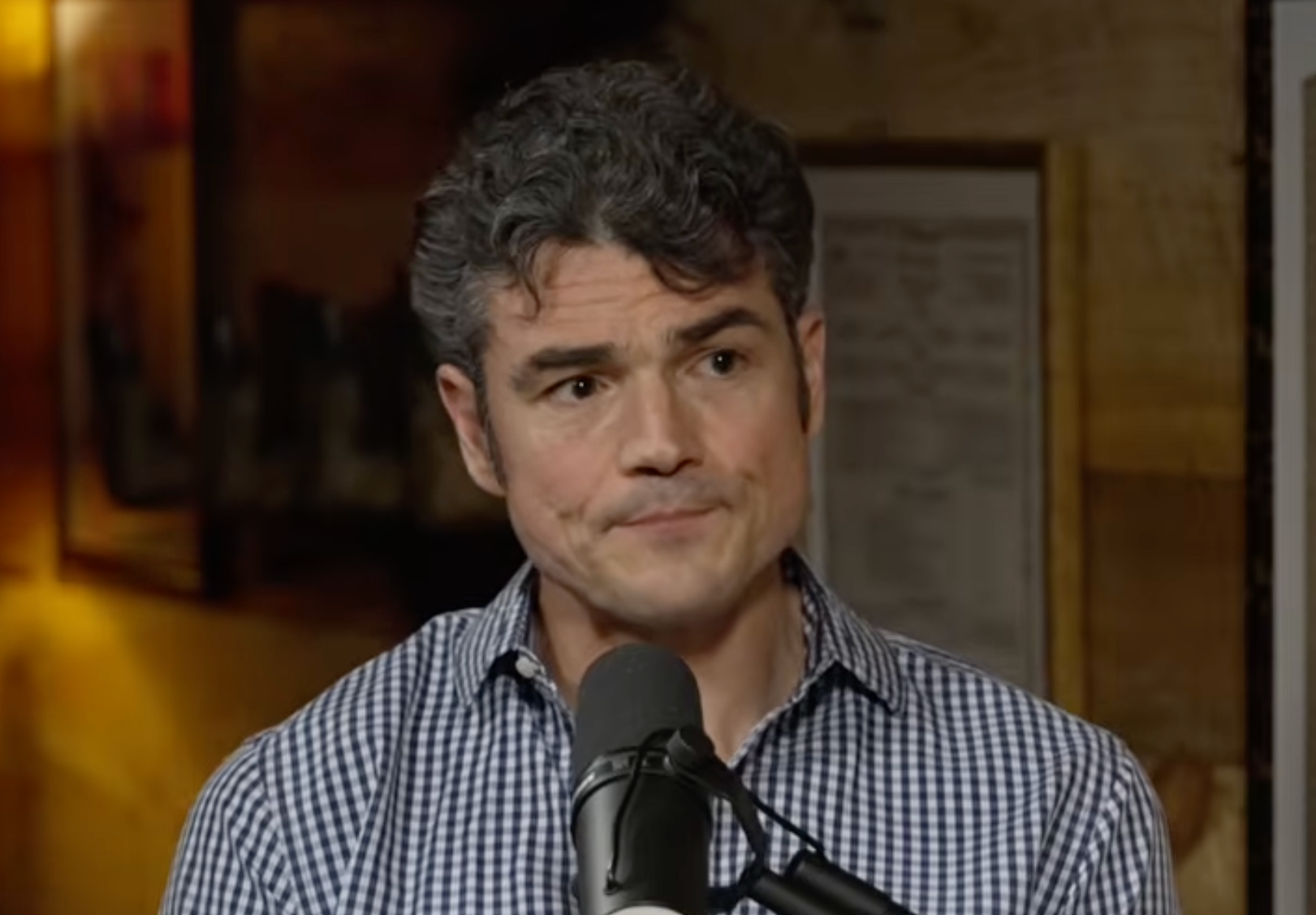 Joe Kent renunciou ao cargo de diretor do Centro Nacional de Contraterrorismo devido ao envolvimento dos Estados Unidos na guerra do Irã