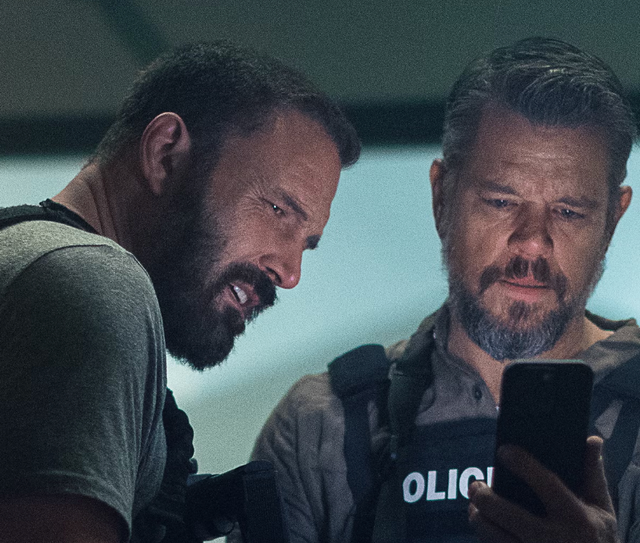 <p>Ben Affleck y Matt Damon en el ‘thriller’ de Netflix ‘El botín’</p>